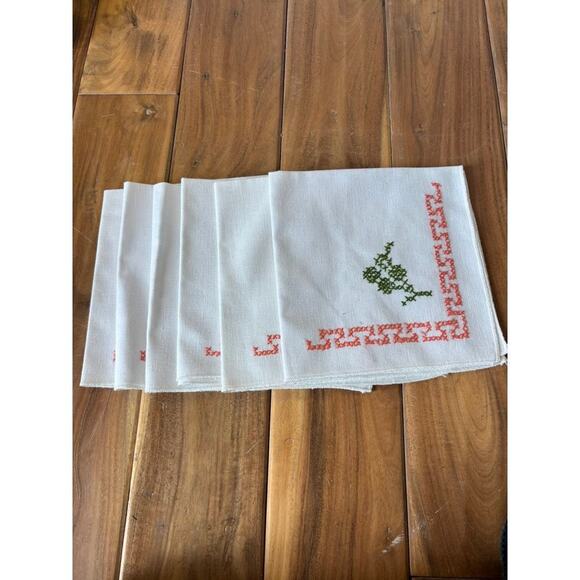 VINTAGE Hand Embroidered Cross Stitch Napkin Set of Six - Picture 5 of 6
